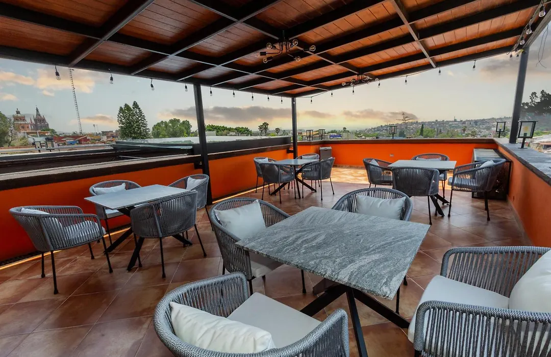 Five Queens Boutique Hotel-1